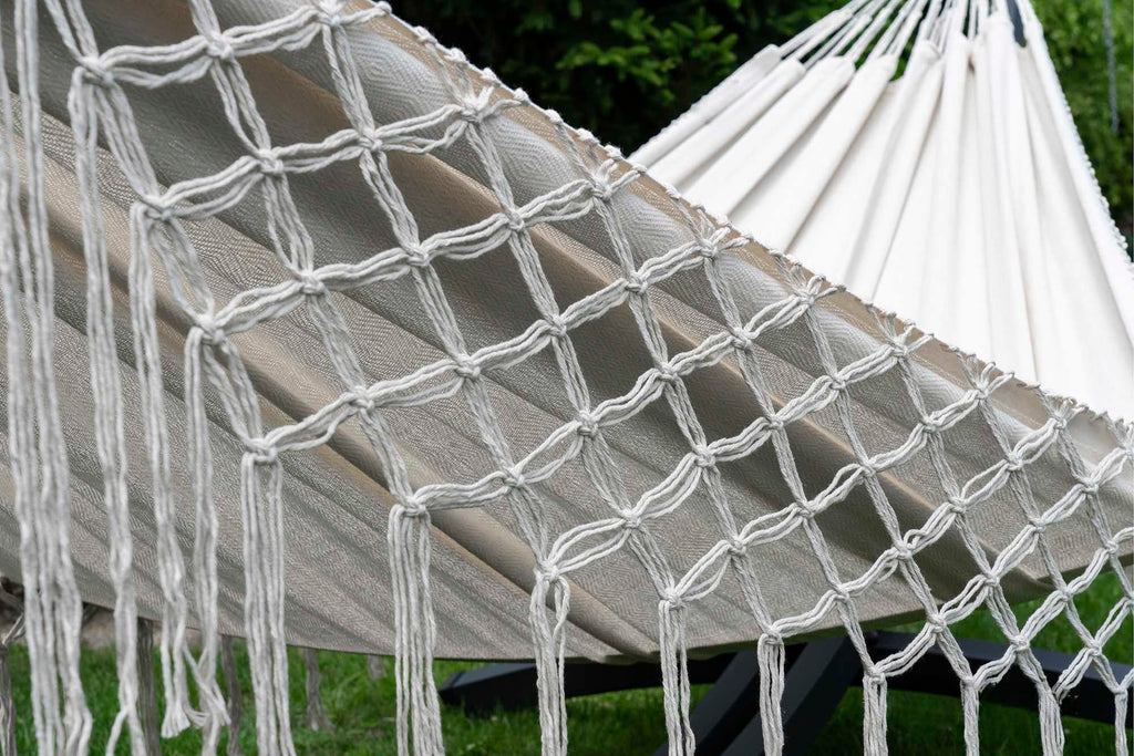 Hamac sur pied macramé franges | Maeven